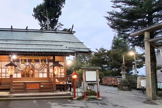 Japanese Shrine and Temples IKAHO