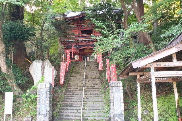 mizusawa-kannon-entrance
